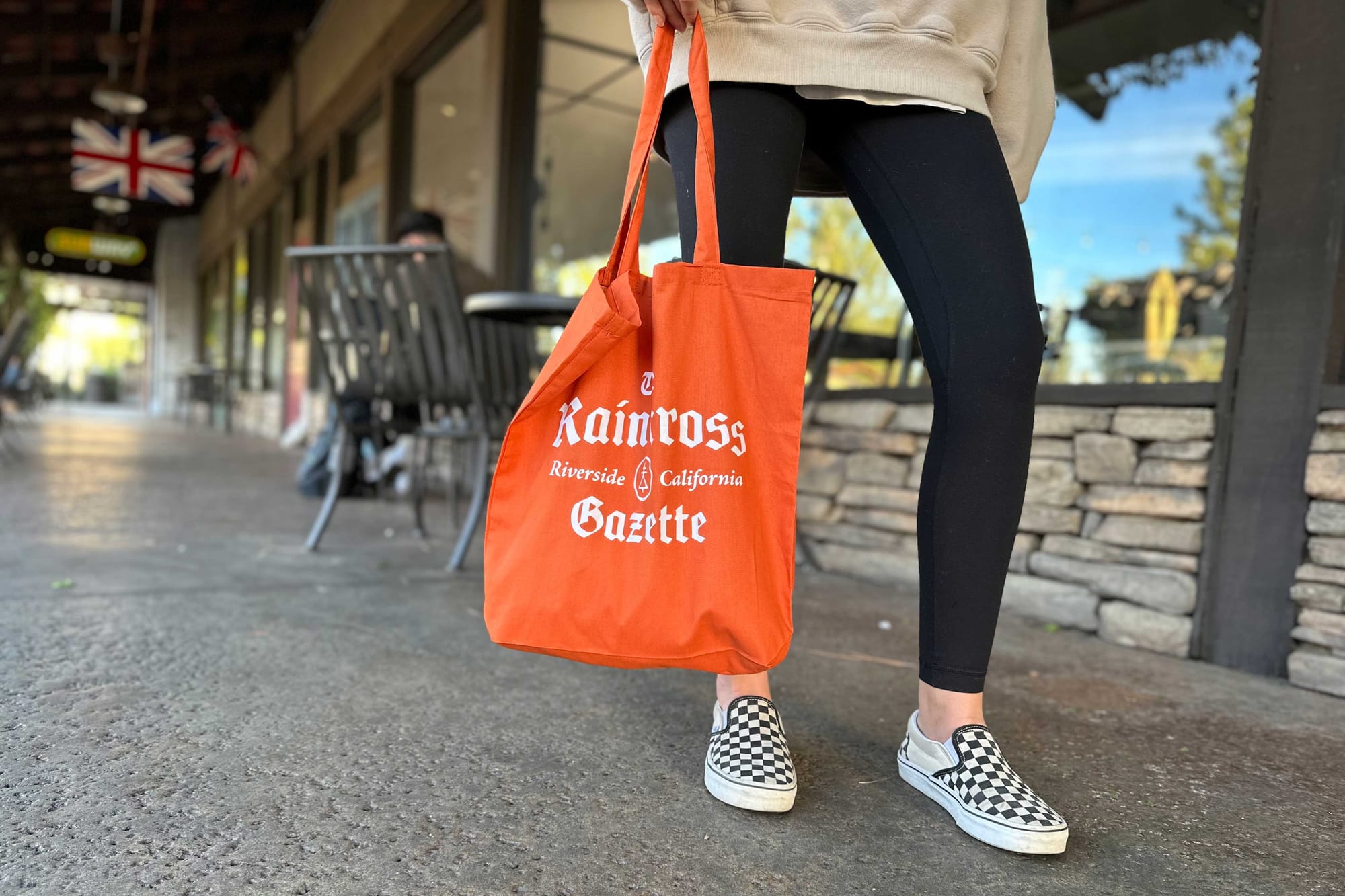 Holiday Guide to Shopping Local in Riverside